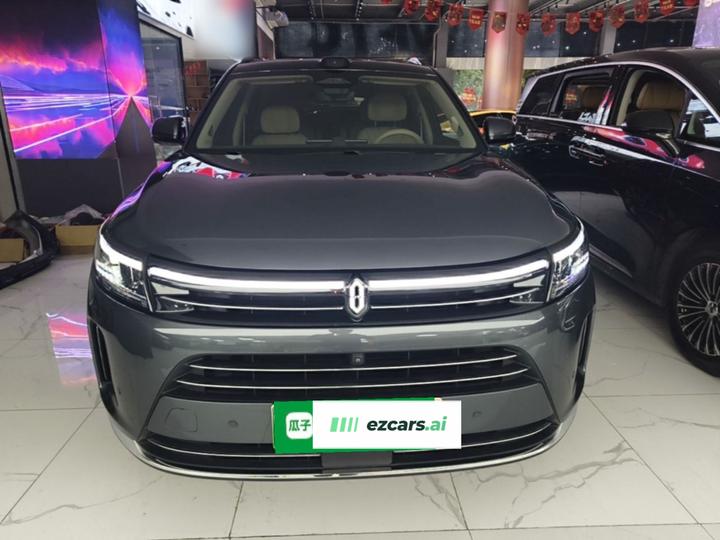 HIMA AITO M7 2024 1.5T ADAS AWD Max 6-Seater photo 2