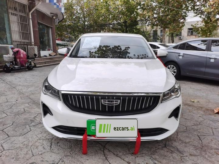 Emgrand 2022 4 1.5L CVT Flagship photo 2
