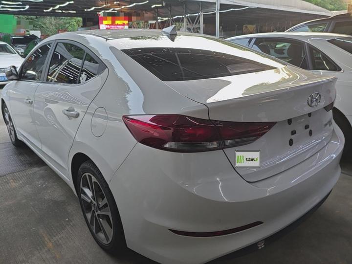 Elantra 2016 1.6L AT Smart Elite photo 4