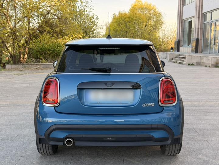2022 1.5T COOPER photo 3