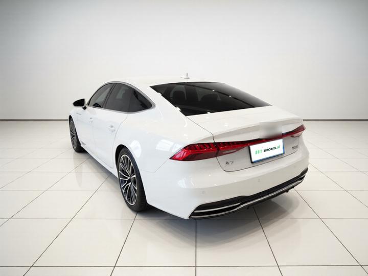 A7 2022 40 TFSI Luxury photo 4