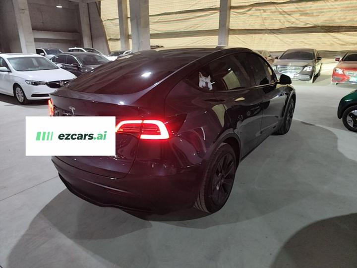 Model Y 2024 RWD photo 5