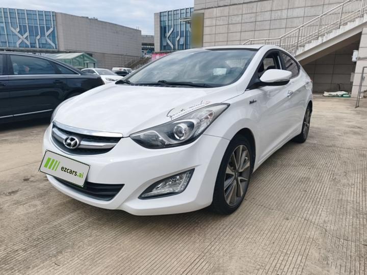 Elantra 2015 1.6L AT Premium