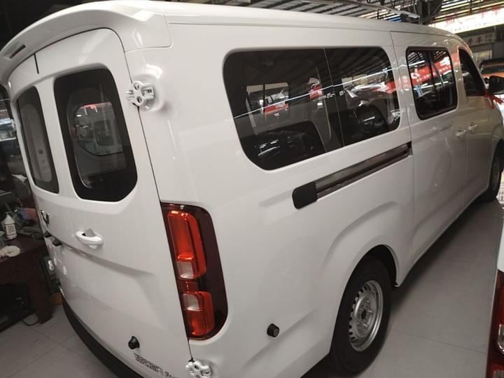 Wuling Pro 2026 405km EV Bus 6-Seater photo 6