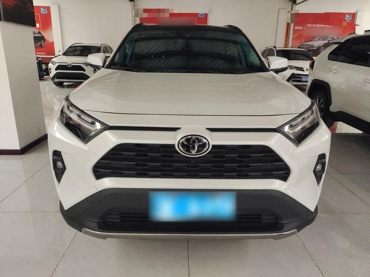 RAV4 2023 2.0L CVT RWD Plus photo 2
