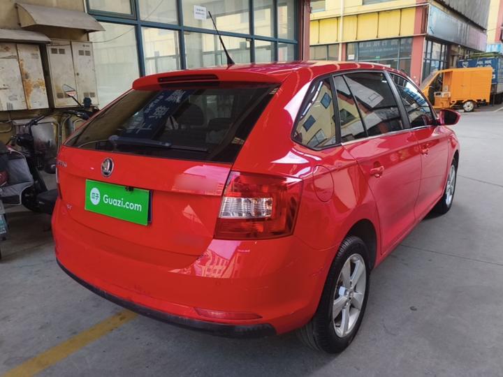 Rapid Spaceback 2016 1.6L AT photo 6