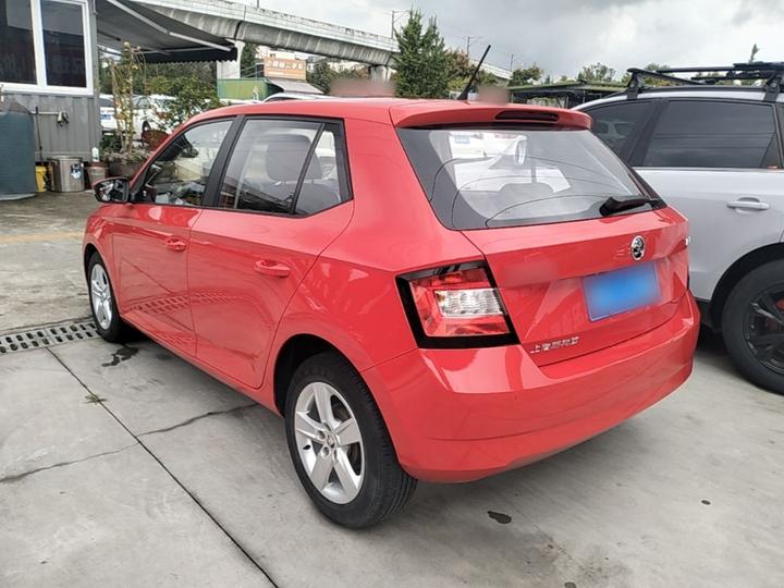 Fabia 2017 1.4L MT photo 4
