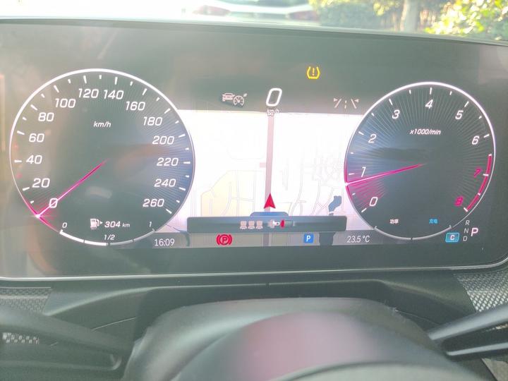 C-Class 2024 C 260 L Sport photo 8
