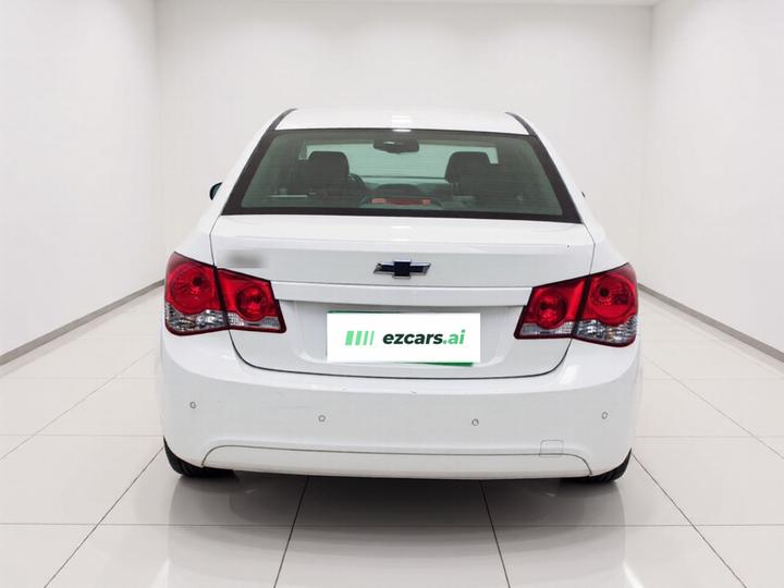 2009 1.6L SE AT photo 5