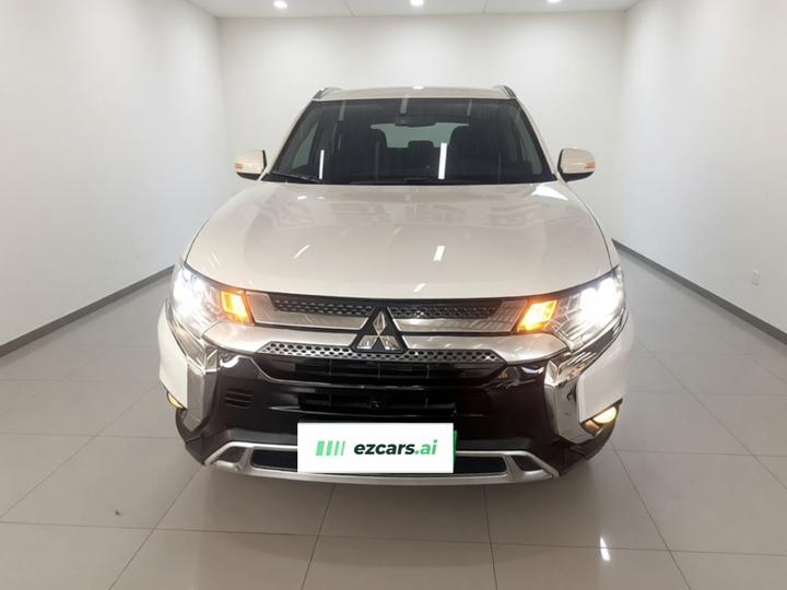 Outlander 2020 2.4L AWD Enjoy 5-Seater photo 2