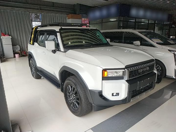 Prado 2024 2.4T TX 6-Seater photo 3