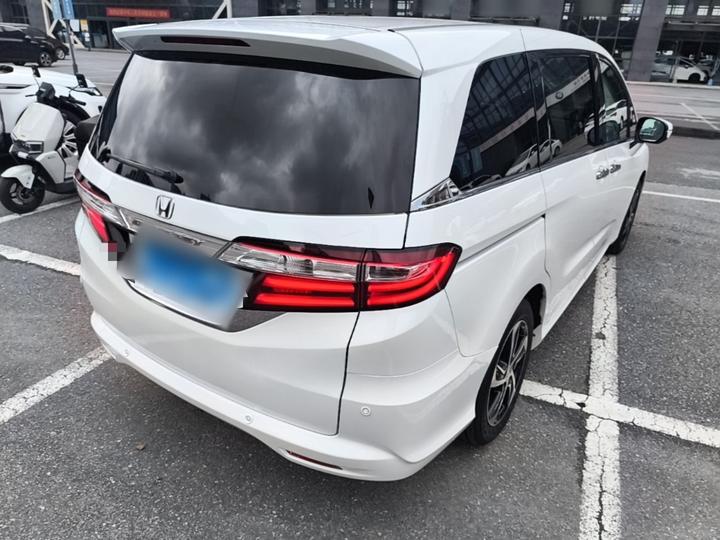 Odyssey 2015 Facelift 2.4L Smart photo 6