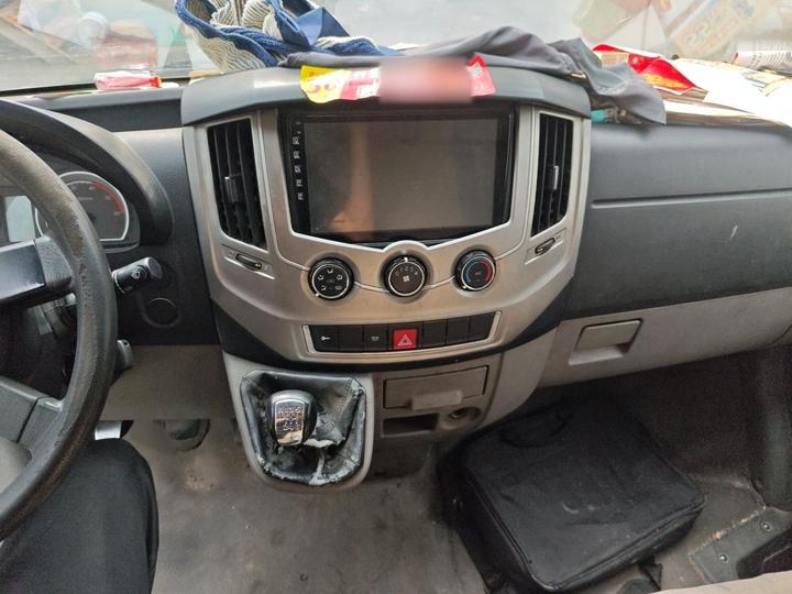 Yufeng 2016 2.5T Long Wheelbase China V ZD25 photo 5
