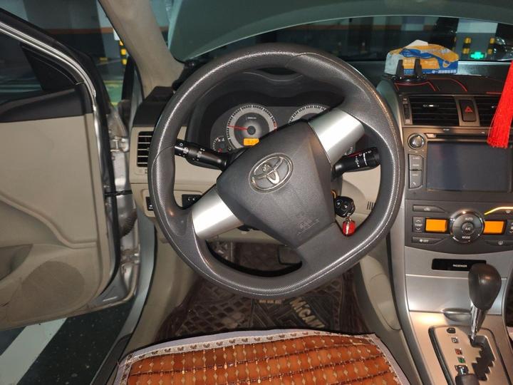 Corolla 2011 1.8L CVT GL-i photo 3