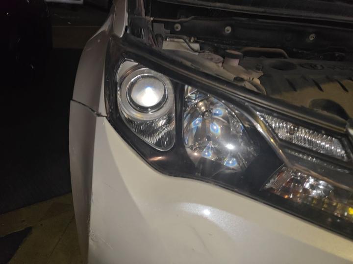 RAV4 2015 2.0L CVT RWD photo 7