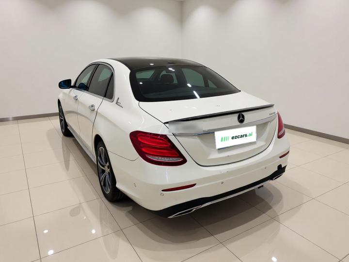 E-Class 2017 E 300 L Sport Fashion photo 4