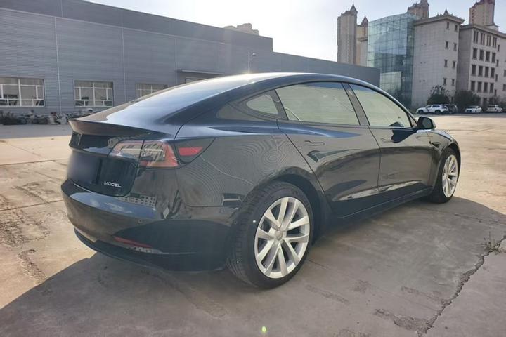 Model 3 2022 RWD photo 3