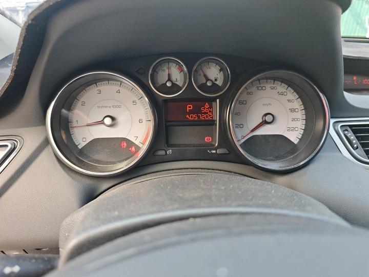 308 2013 1.6L AT photo 2