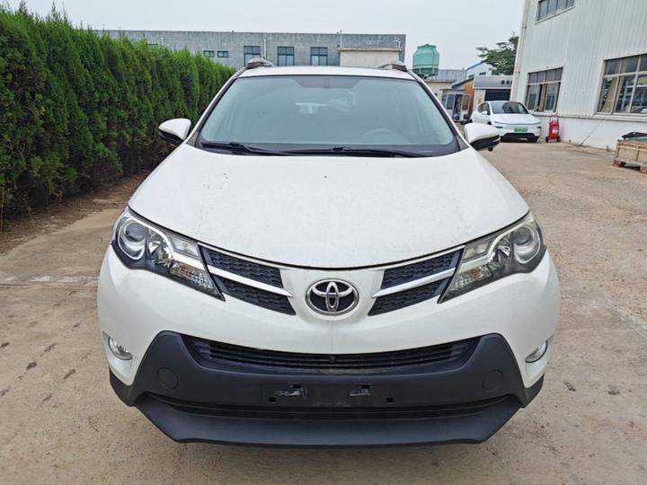 RAV4 2015 2.0L CVT RWD photo 2