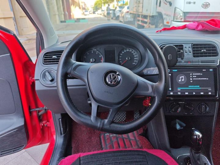 Polo 2016 1.4L AT photo 3