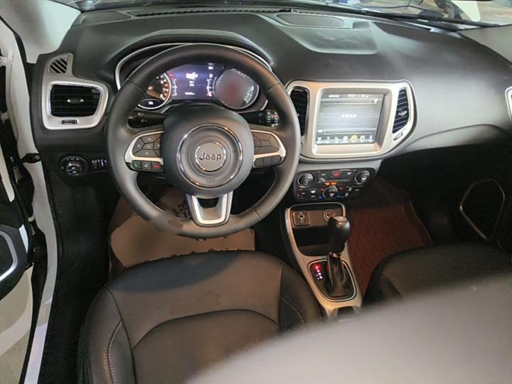 Compass 2017 200T AT photo 5