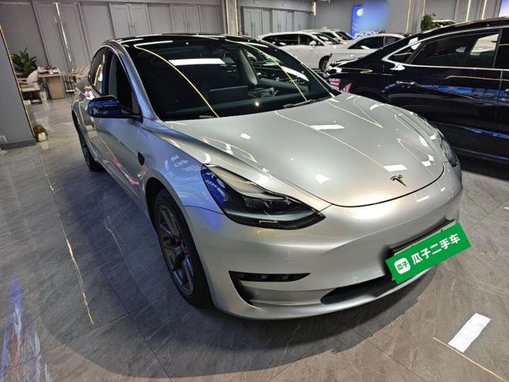 Model 3 2022 RWD photo 3