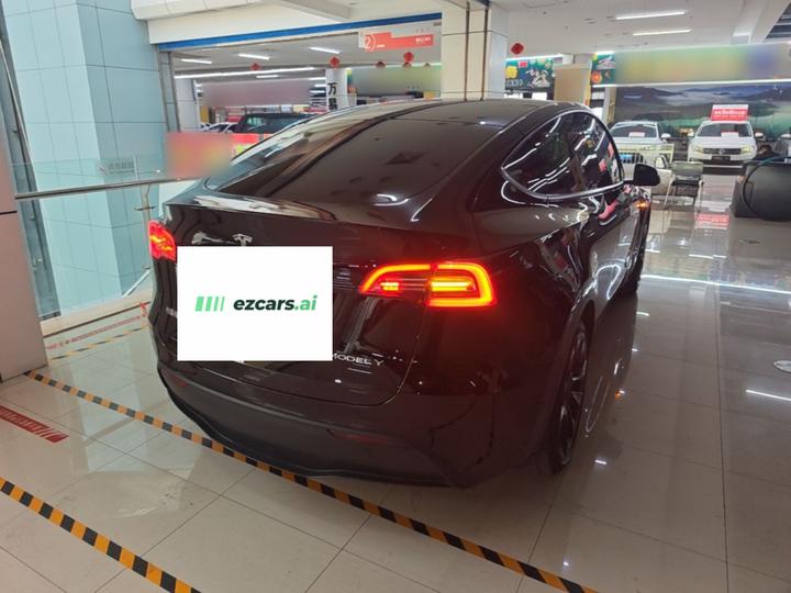 Model Y 2022 Facelift RWD photo 6