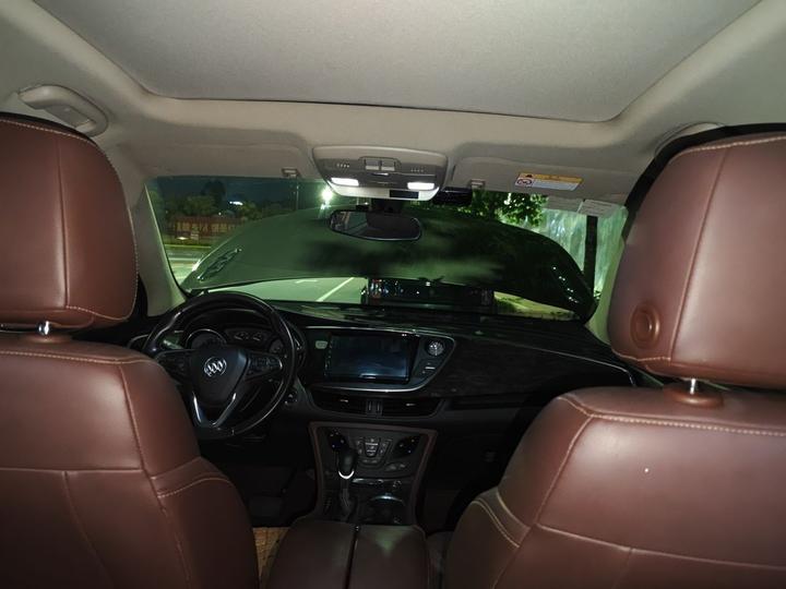 Envision 2016 20T RWD Elite photo 8