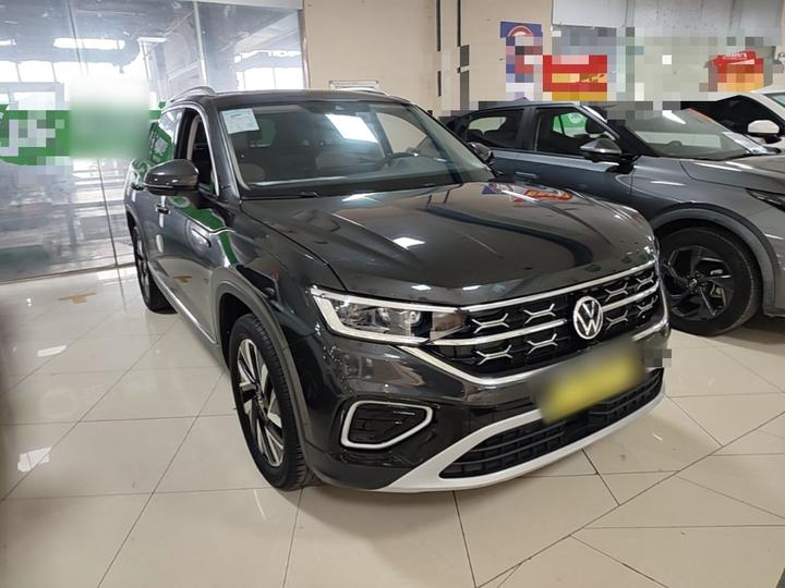 Tayron 2024 300TSI RWD Luxury Plus Advanced photo 3