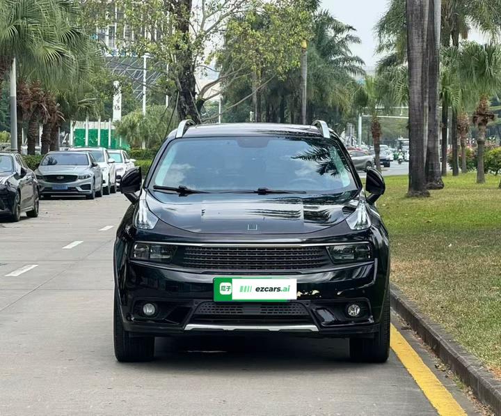 01 EM-P 2019 1.5T PHEV Plus photo 2