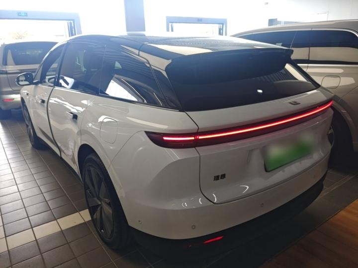 Li Auto i6 2025 AWD Standard photo 4