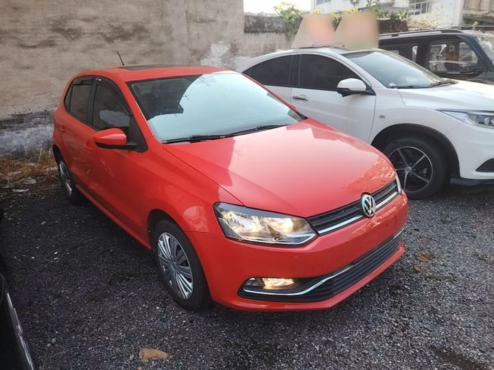 Polo 2016 1.6L AT Comfort photo 3