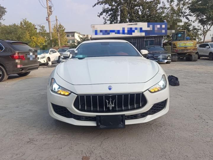 Ghibli 2017 3.0T Standard photo 2