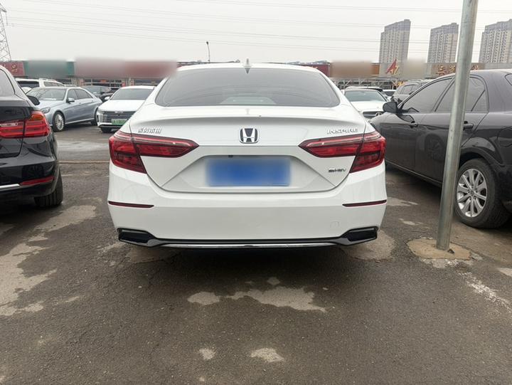 2022 Hybrid 2.0L photo 4