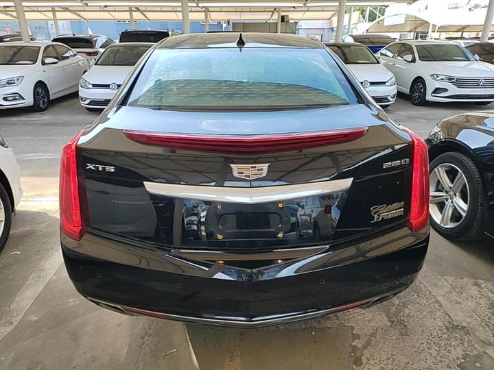 XTS 2016 28T Tech photo 3
