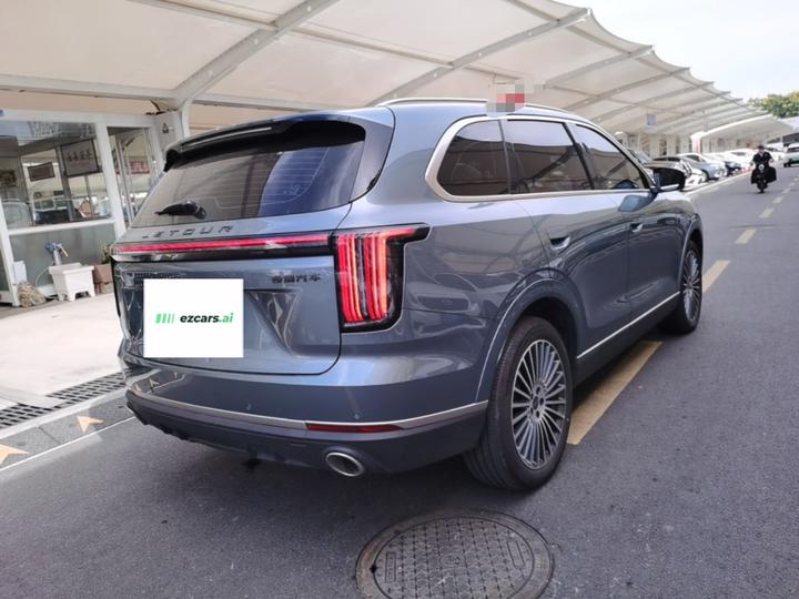 X70L 2026 2.0TD AT Flagship 7-Seater photo 4