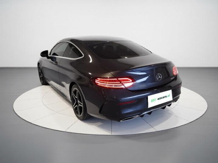 C-Class Imported 2021 C 260 Coupe photo 4
