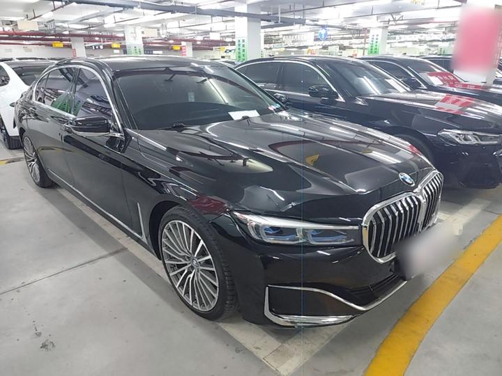 7 Series 2021 740Li Exclusive Luxury photo 3