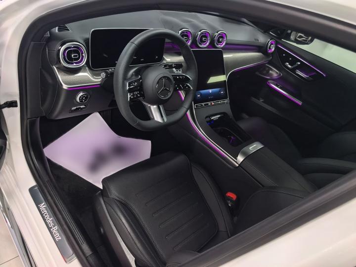 C-Class 2026 C 260 L Sport photo 8