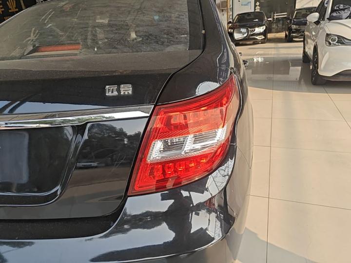 Vision 2016 1.5L MT photo 7