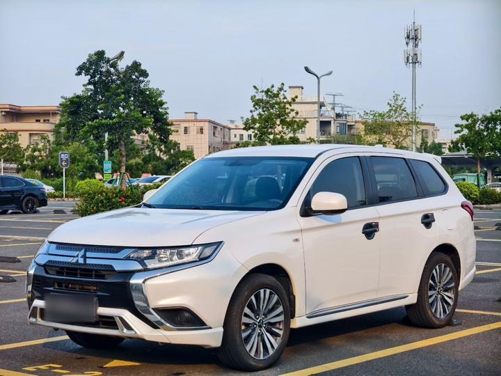 Outlander 2021 Facelift 2.0L RWD Cruise 5-Seater