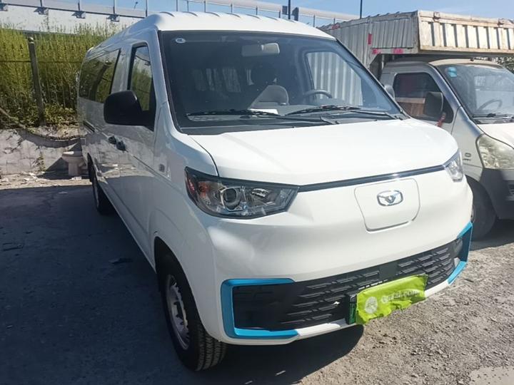 Dolphin E7 2025 41.86kWh 6-Seater photo 3