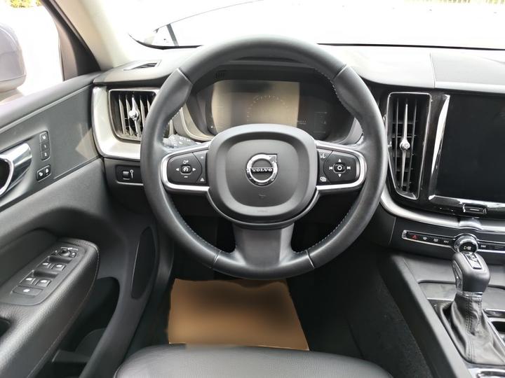 XC60 2020 T5 AWD Luxury photo 3
