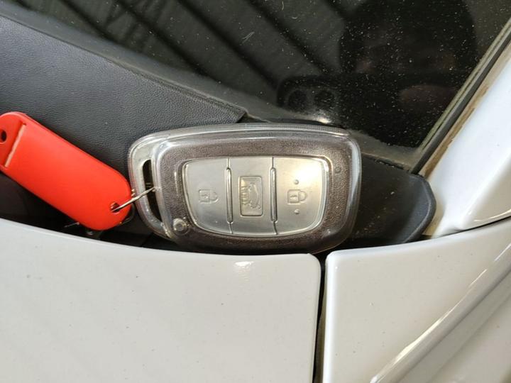 Elantra 2016 1.6L AT Smart Elite photo 8