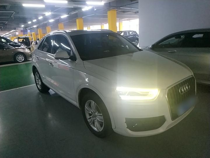 Q3 2015 35 TFSI Comfort photo 3