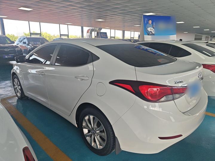 Elantra 2016 1.6L AT Smart photo 6