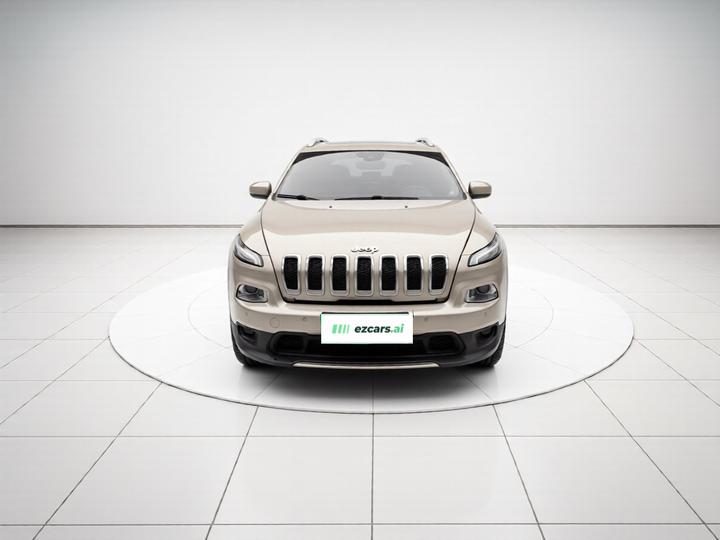 Cherokee 2016 2.0L photo 2