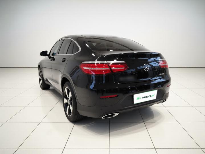 GLC Coupe 2018 GLC 200 4MATIC Coupe SUV photo 4