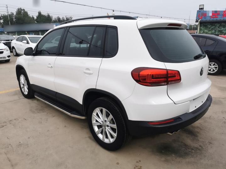 Tiguan 2015 1.8TSI AT RWD Comfort photo 4