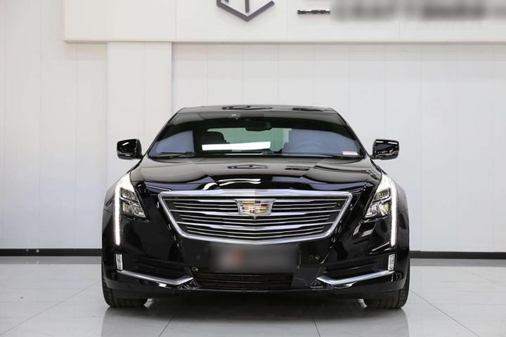 CT6 2017 28T Platinum photo 8